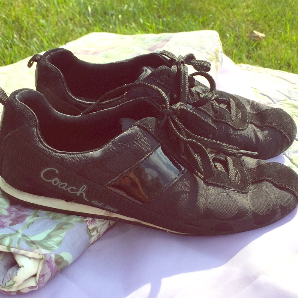 COACH tennis shoes! 🖤